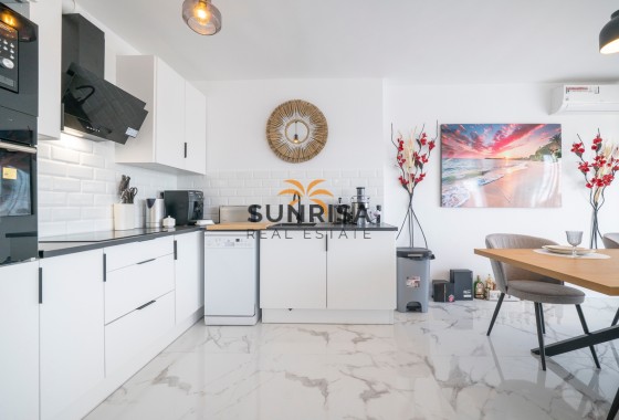 Apartment · Resale - Punta Prima · Alicante · Spain