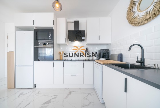 Apartment · Resale - Punta Prima · Alicante · Spain