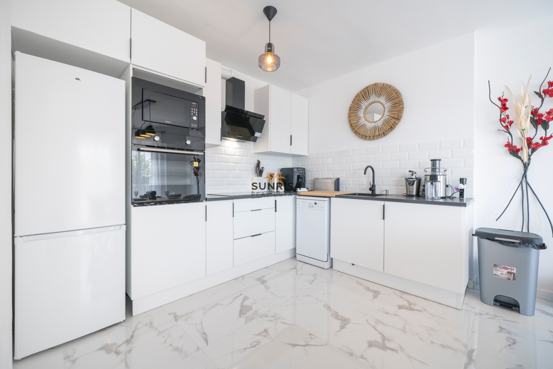 Resale - Apartment - Punta Prima
