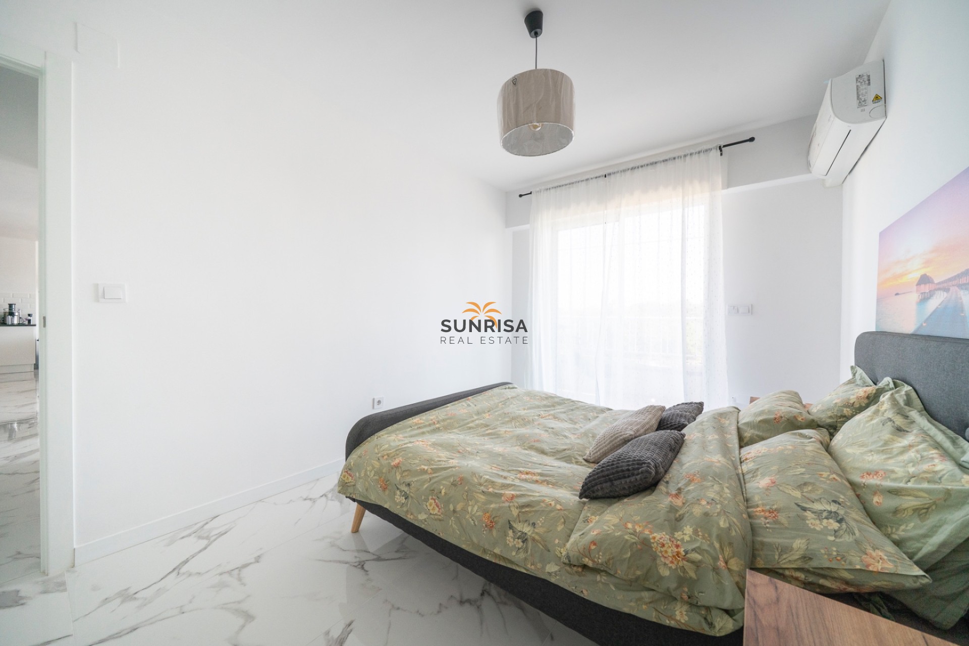 Resale - Apartment - Punta Prima