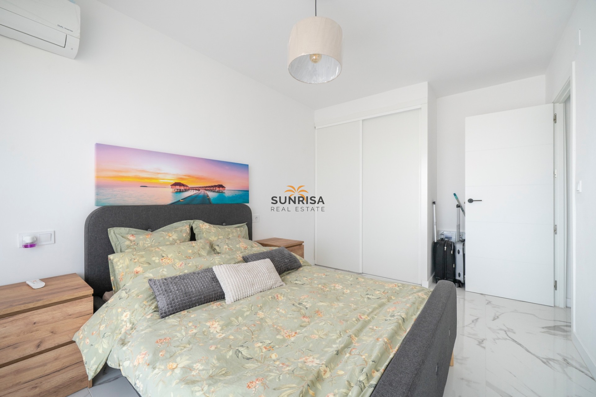 Resale - Apartment - Punta Prima