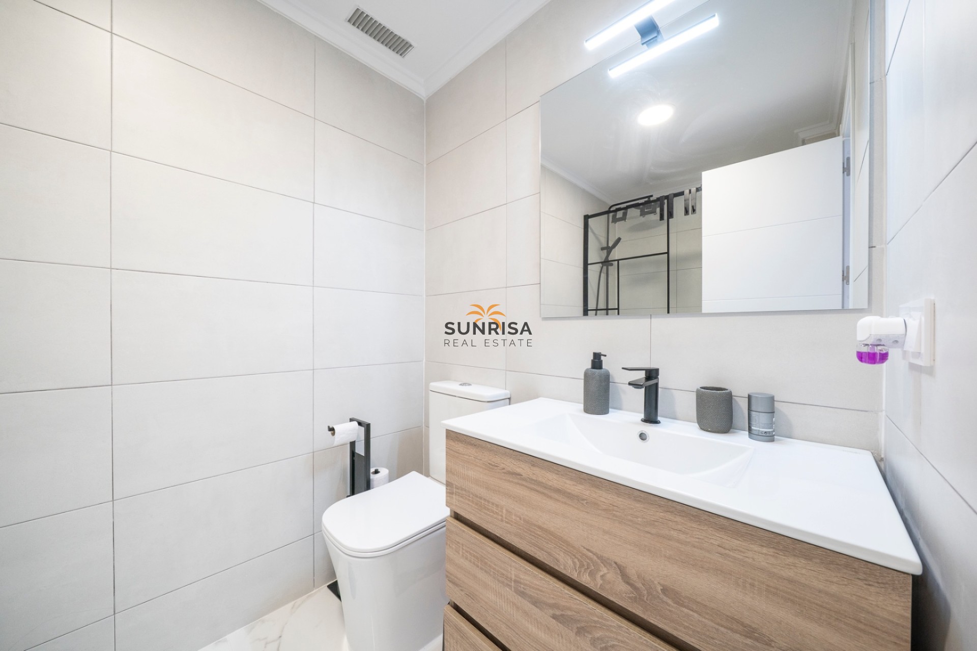 Resale - Apartment - Punta Prima
