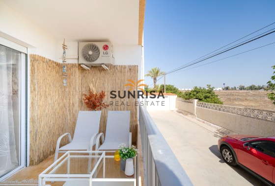 Apartment · Resale - Punta Prima · Alicante · Spain