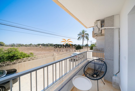 Apartment · Resale - Punta Prima · Alicante · Spain
