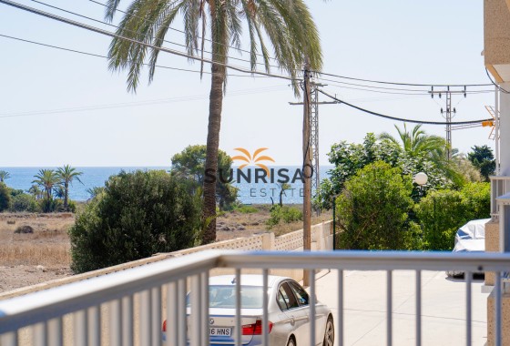 Apartment · Resale - Punta Prima · Alicante · Spain