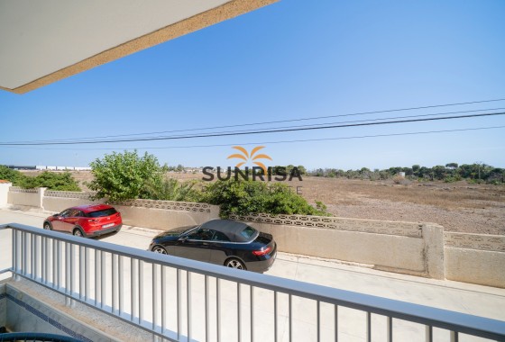 Apartment · Resale - Punta Prima · Alicante · Spain