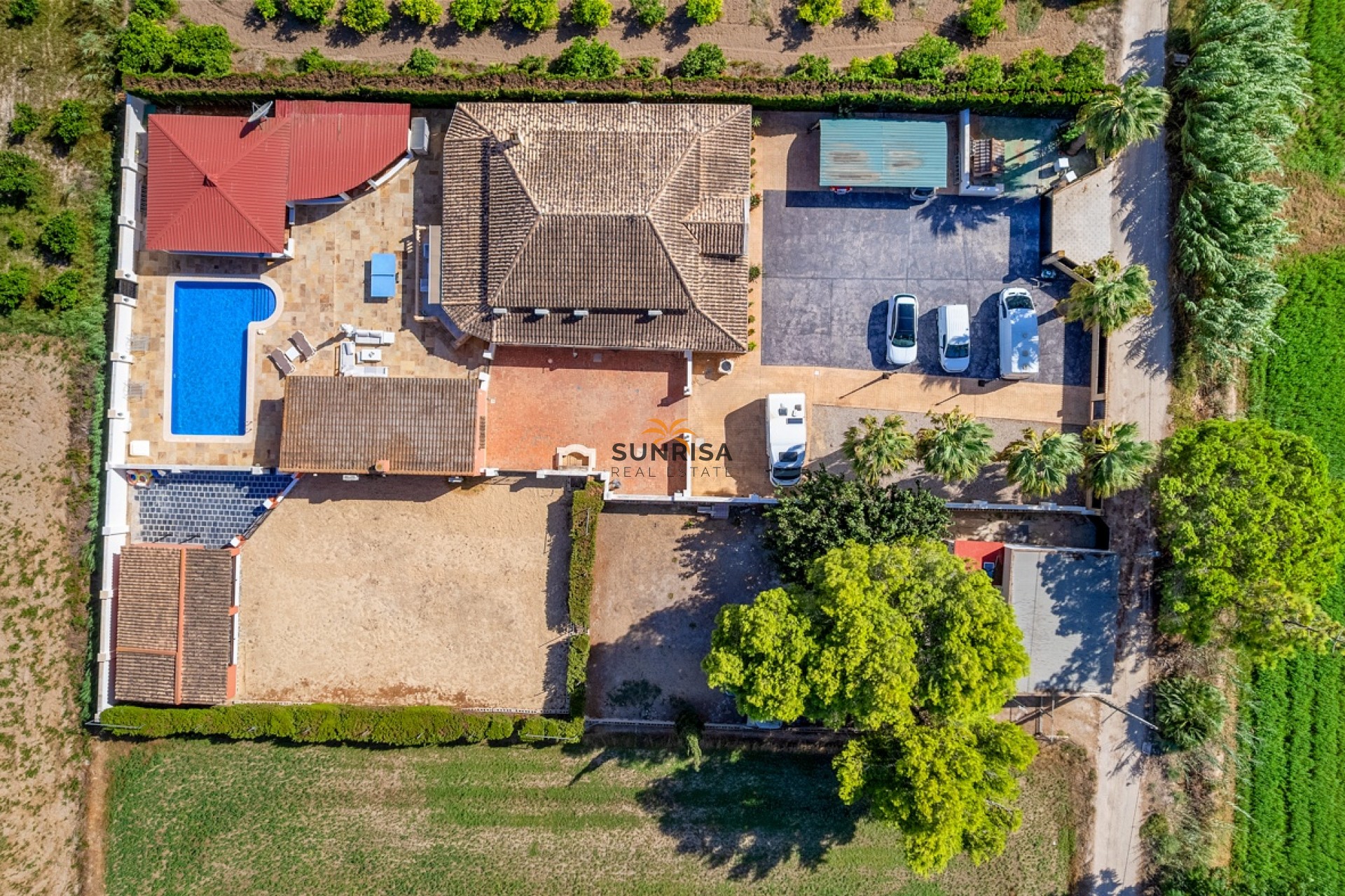Resale - Finca - Almoradí
