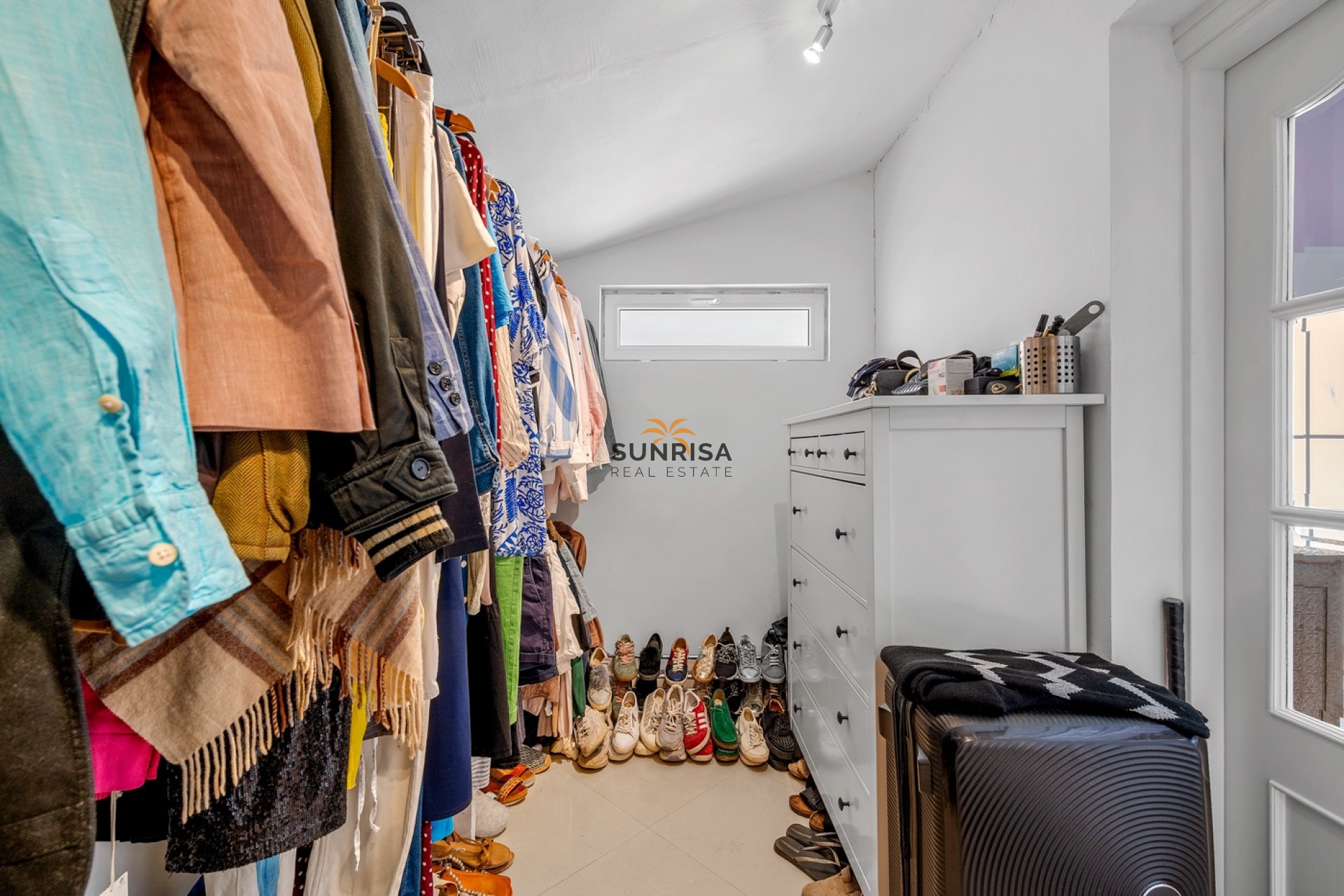 Resale - Finca - Almoradí