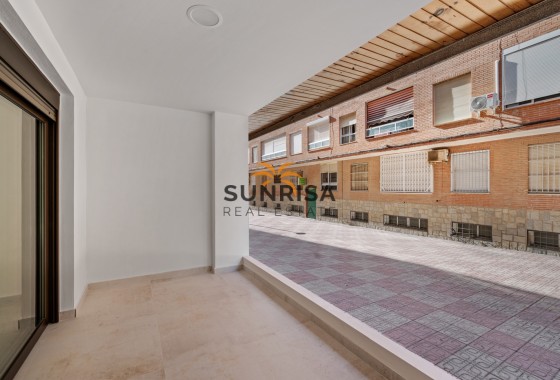 Appartement · Herverkoop - Torrevieja · Playa del Acequión · Alicante · Spanje