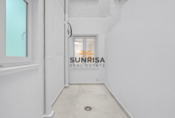 Appartement · Herverkoop - Torrevieja · Playa del Acequión · Alicante · Spanje