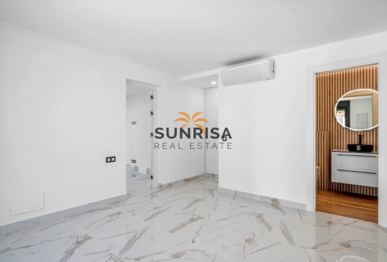 Villa · Reventa - Ciudad Quesada · Alicante · España