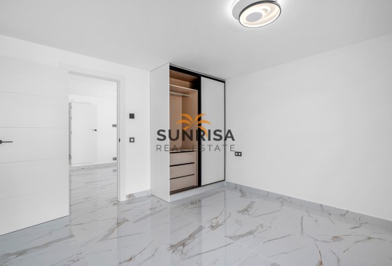 Villa · Reventa - Ciudad Quesada · Alicante · España