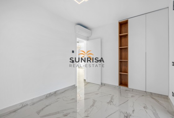 Villa · Reventa - Ciudad Quesada · Alicante · España