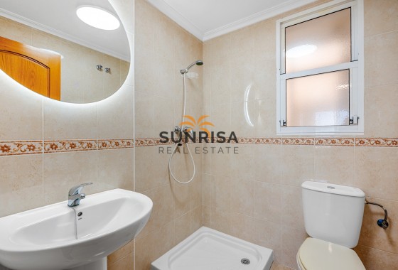 Apartamento · Reventa - Torrevieja · Alicante · España