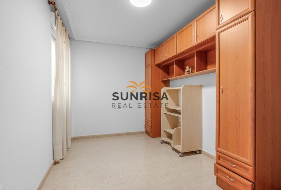 Apartamento · Reventa - Torrevieja · Alicante · España