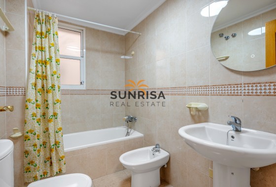 Apartamento · Reventa - Torrevieja · Alicante · España