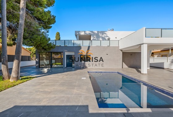 Villa · Resale - Orihuela Costa · Campoamor · Alicante · Spain