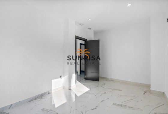Villa · Resale - Orihuela Costa · Campoamor · Alicante · Spain
