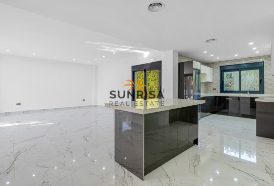 Villa · Resale - Orihuela Costa · Campoamor · Alicante · Spain