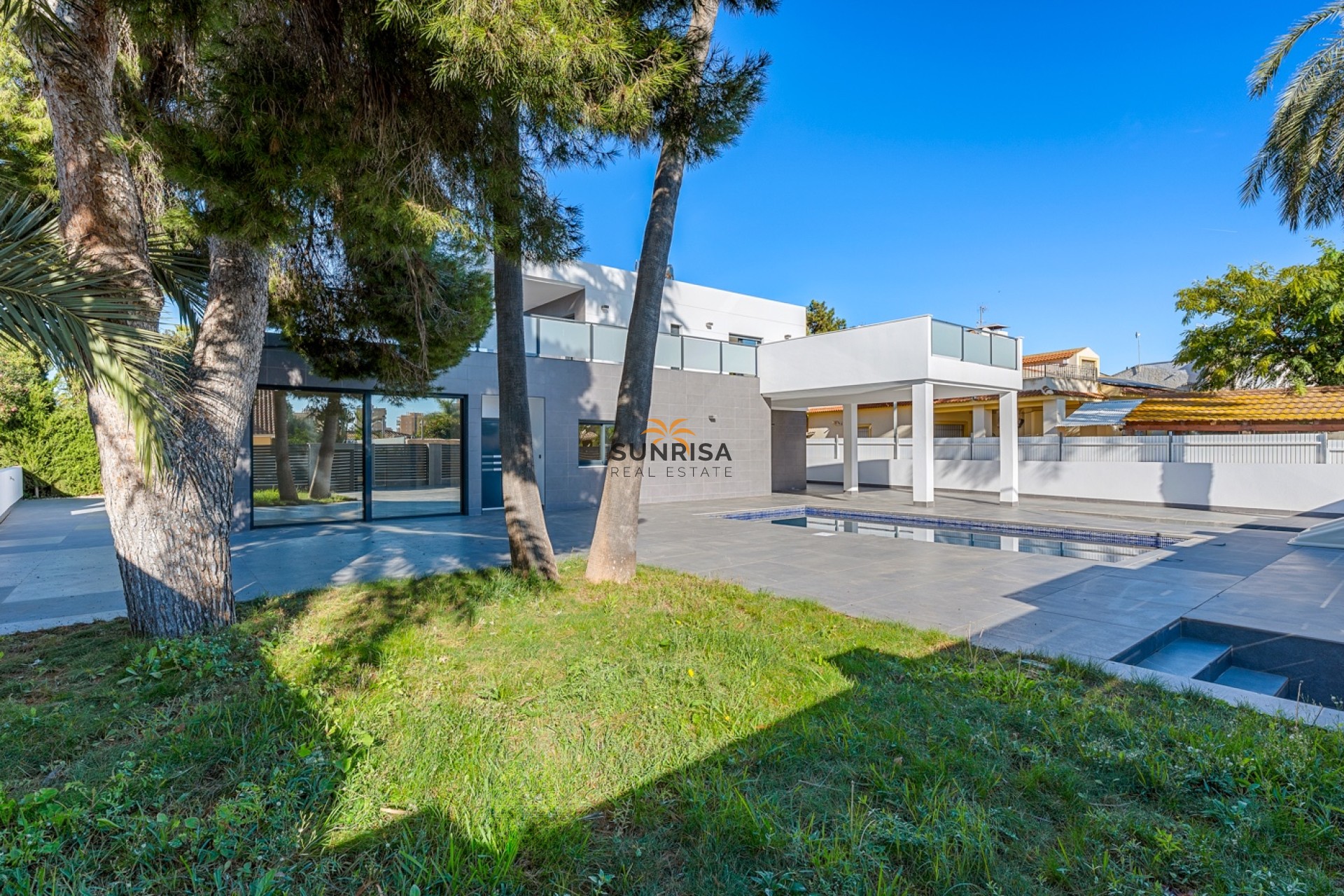 Herverkoop - Villa - Orihuela Costa