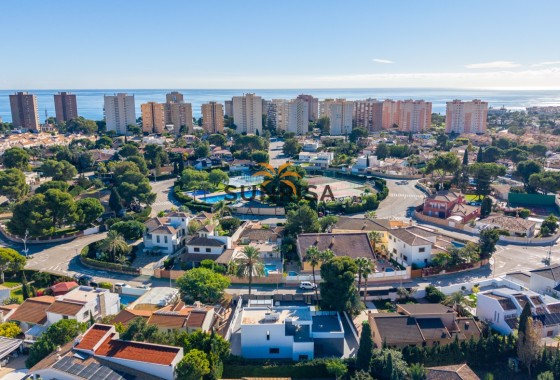 Villa · Resale - Orihuela Costa · Campoamor · Alicante · Spain