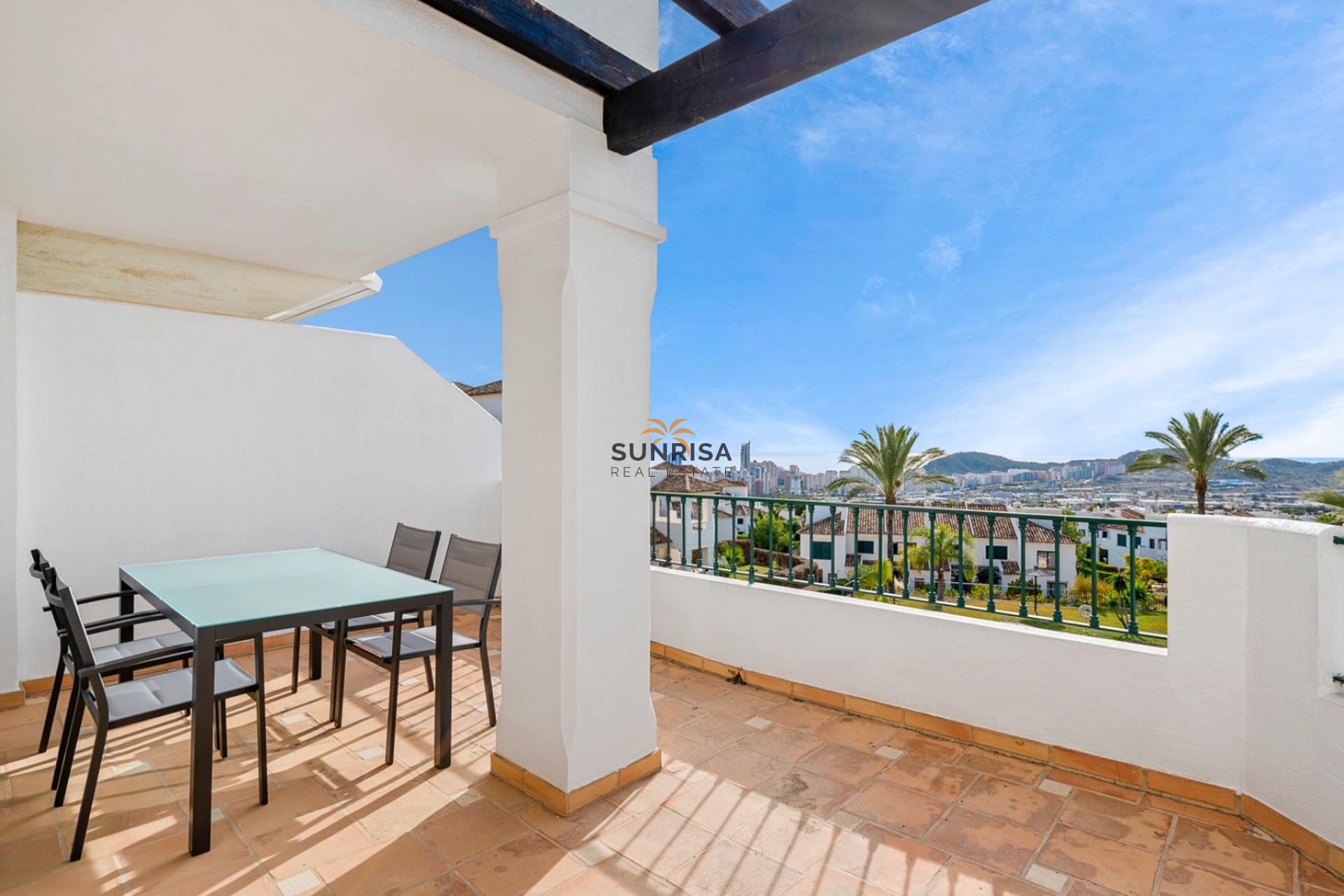Resale - Apartment - Finestrat