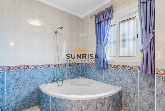 Villa · Resale - Ciudad Quesada - Rojales · Alicante · Spain