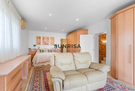 Villa · Resale - Ciudad Quesada - Rojales · Alicante · Spain
