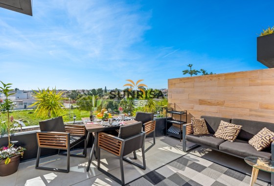 Penthouse · Resale - Villamartin · Alicante · Spain