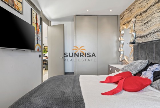 Penthouse · Resale - Villamartin · Alicante · Spain