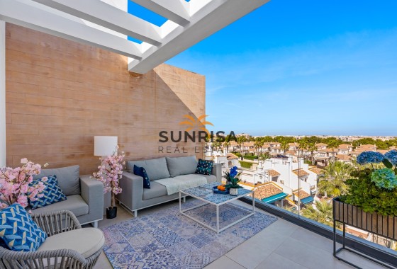 Penthouse · Resale - Villamartin · Alicante · Spain