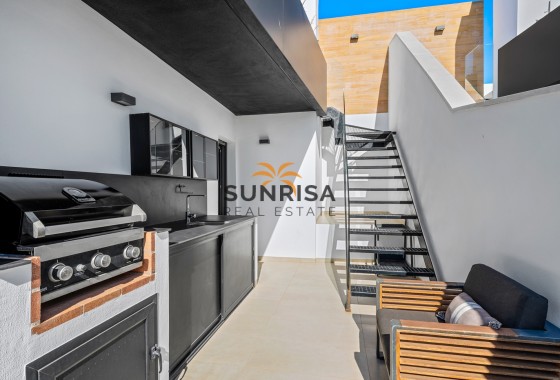 Penthouse · Resale - Villamartin · Alicante · Spain