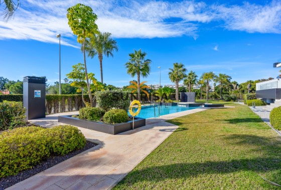 Penthouse · Resale - Villamartin · Alicante · Spain