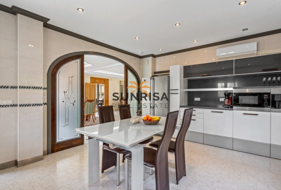 Villa · Resale - Ciudad Quesada - Rojales · Alicante · Spain