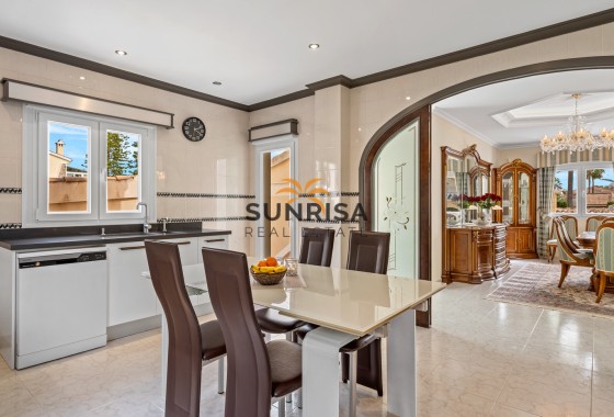 Villa · Resale - Ciudad Quesada - Rojales · Alicante · Spain