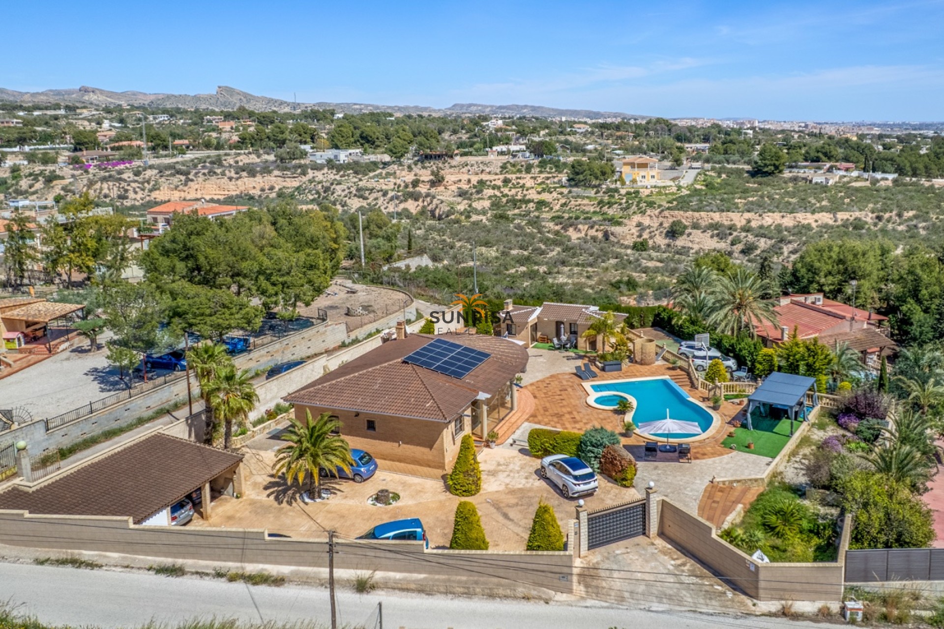 Revente - Finca - Crevillente