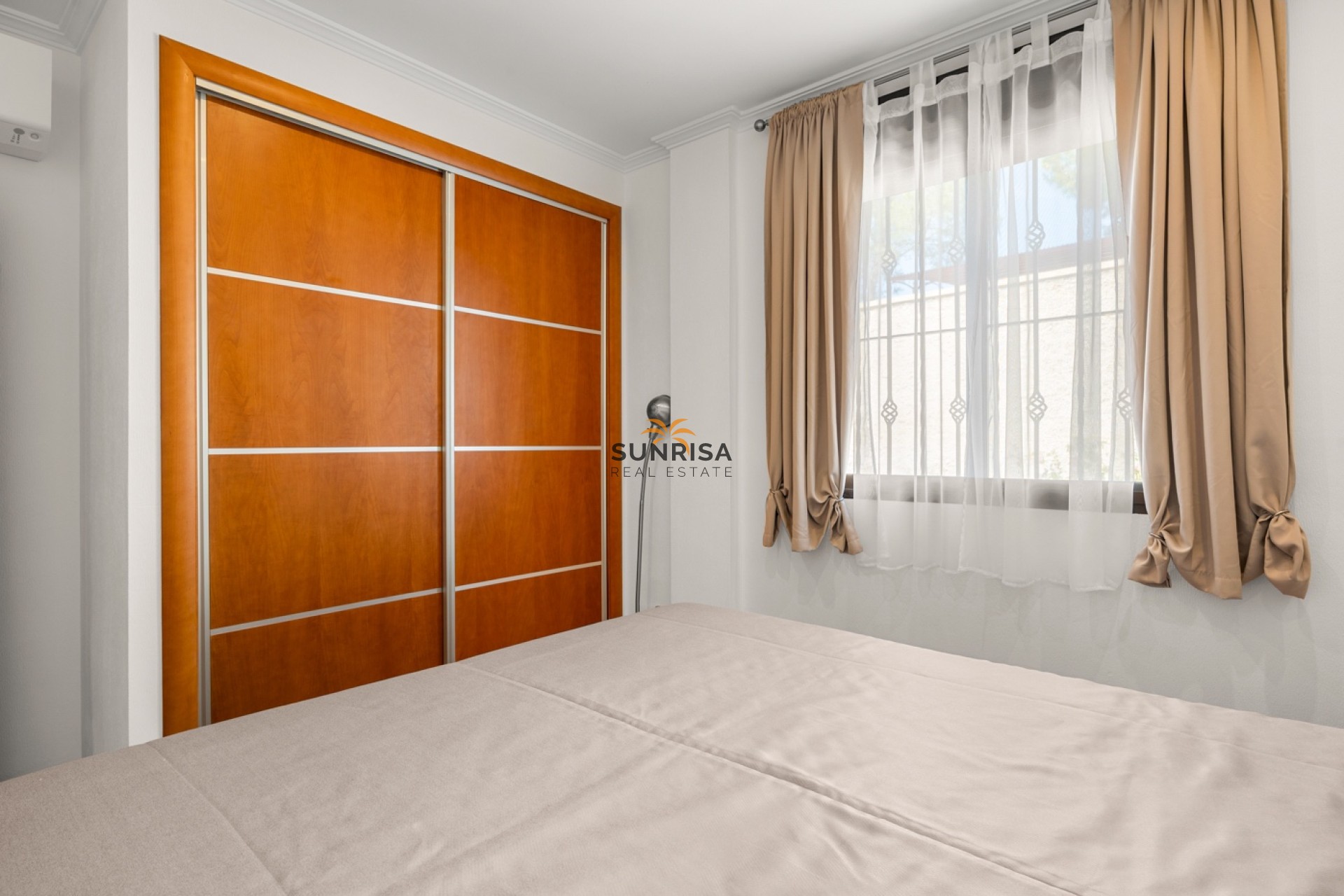 Revente - Finca - Crevillente