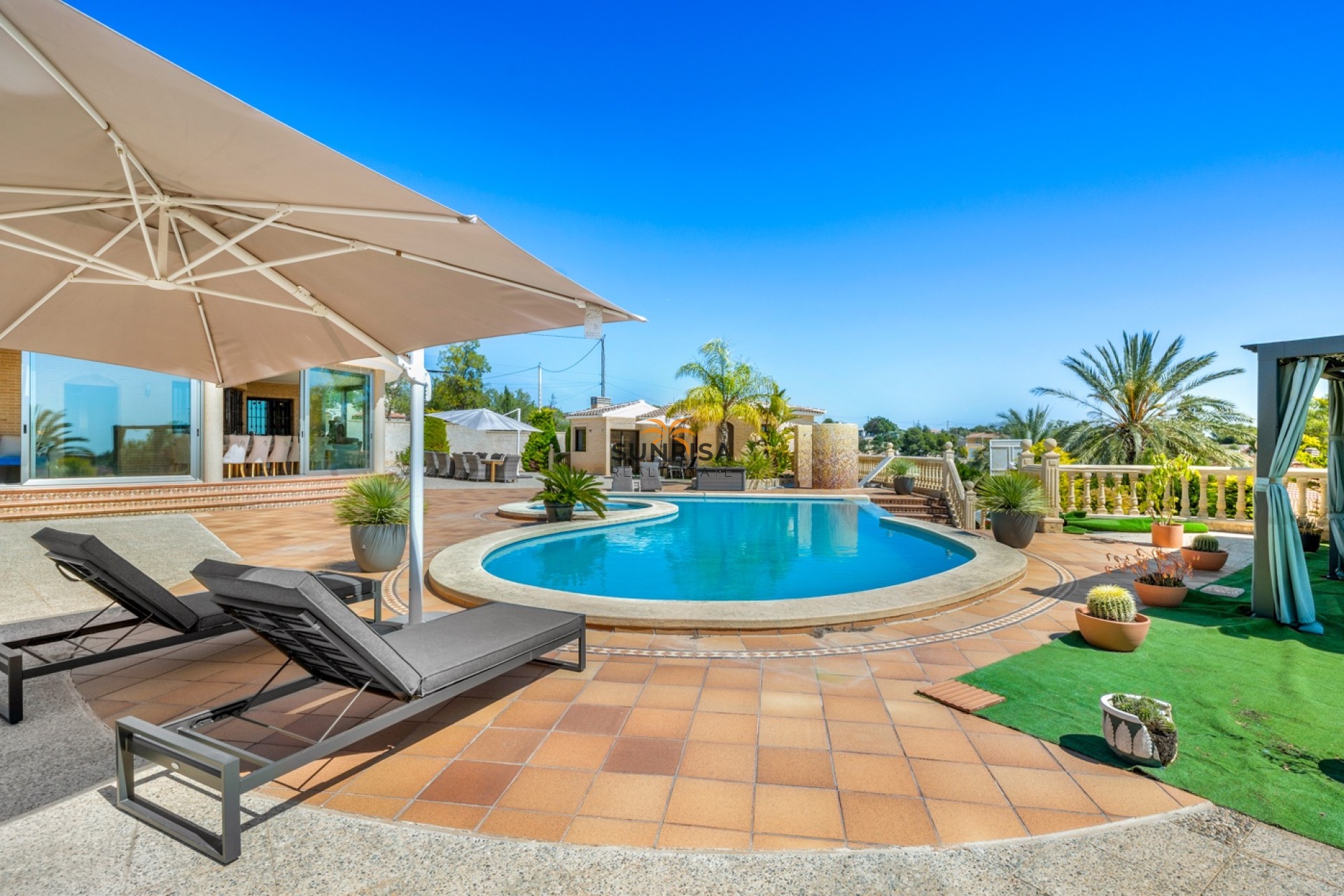 Revente - Finca - Crevillente