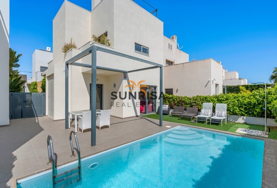 Villa · Resale - Ciudad Quesada - Rojales · Alicante · Spain