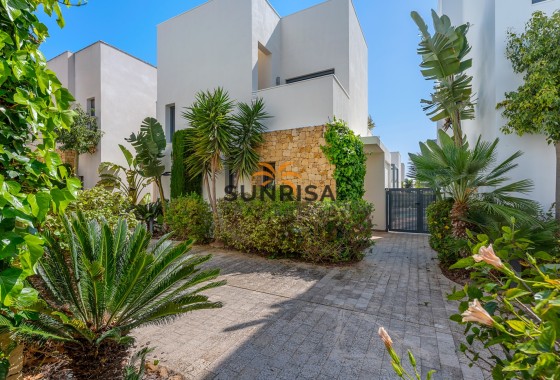 Villa · Resale - Ciudad Quesada - Rojales · Alicante · Spain
