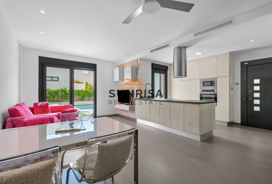 Villa · Resale - Ciudad Quesada - Rojales · Alicante · Spain