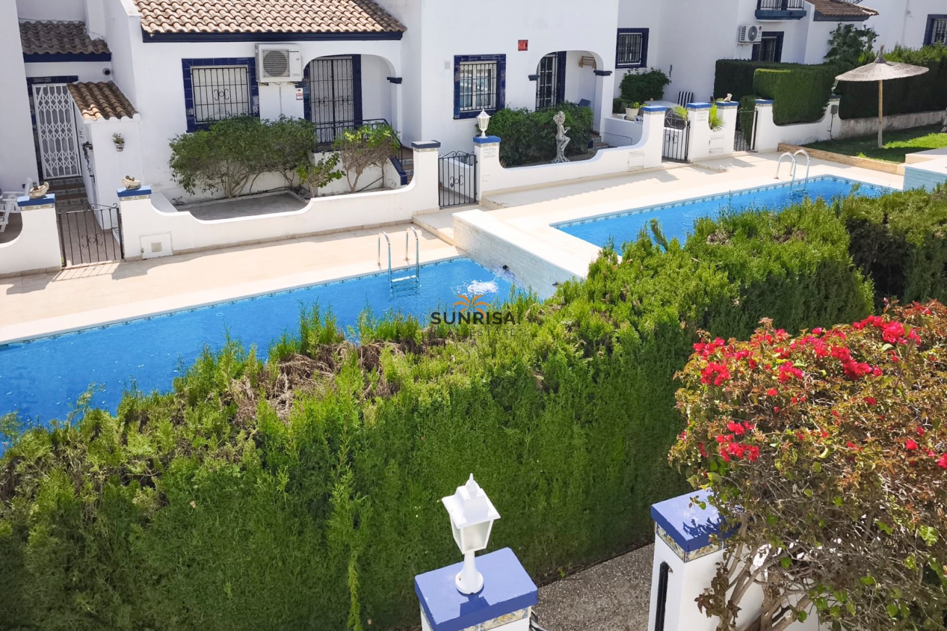 Revente - Maison de ville - Villamartin