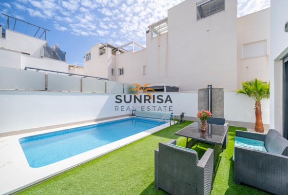 Villa · Revente - Torrevieja · Alicante · Espagne