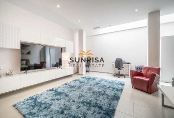 Villa · Revente - Torrevieja · Alicante · Espagne