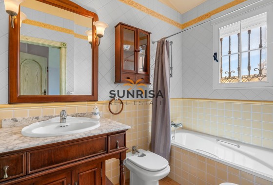 Villa · Reventa - Torrevieja · La Mata · Alicante · España
