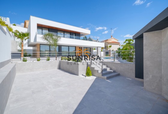Villa · Resale - Ciudad Quesada · La Marquesa Golf · Alicante · Spain