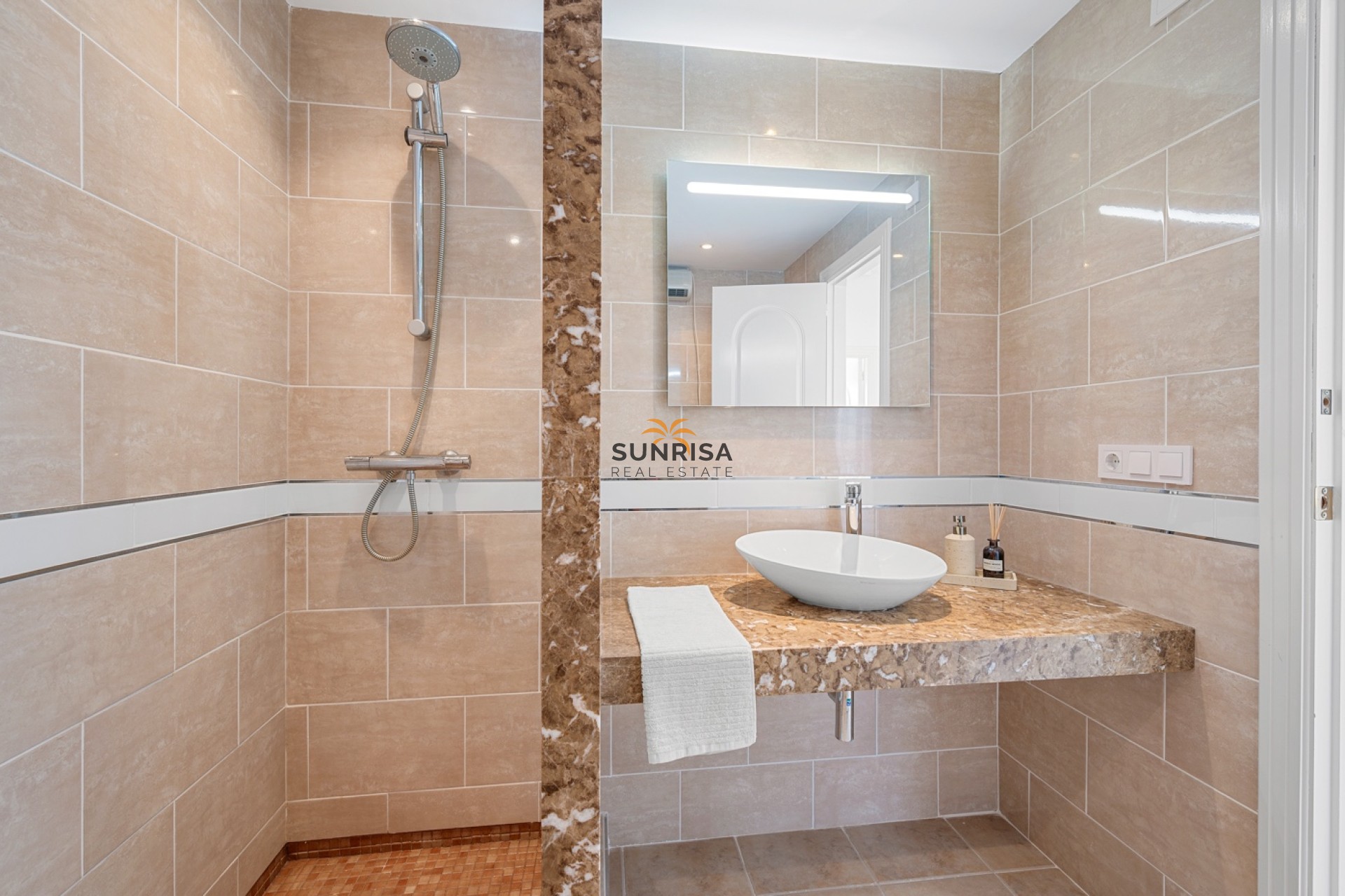 Resale - Semi-detached house - Ciudad Quesada - Rojales