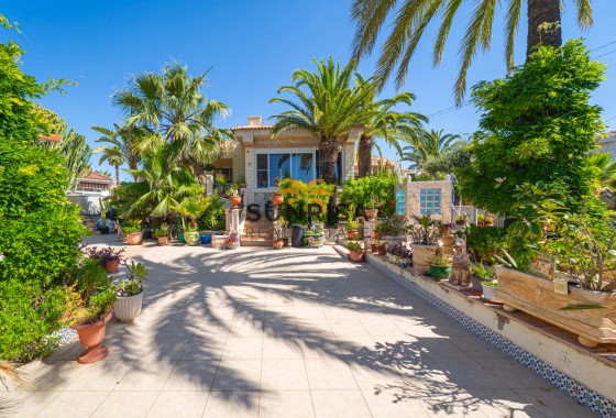 Villa · Resale - Ciudad Quesada · Alicante · Spain
