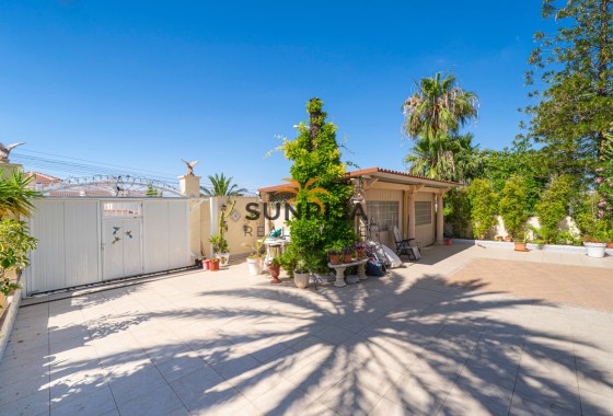 Villa · Resale - Ciudad Quesada · Alicante · Spain