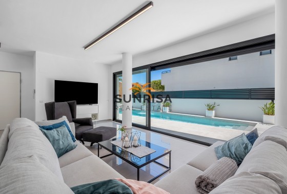 Villa · Resale - Guardamar del Segura · Alicante · Spain